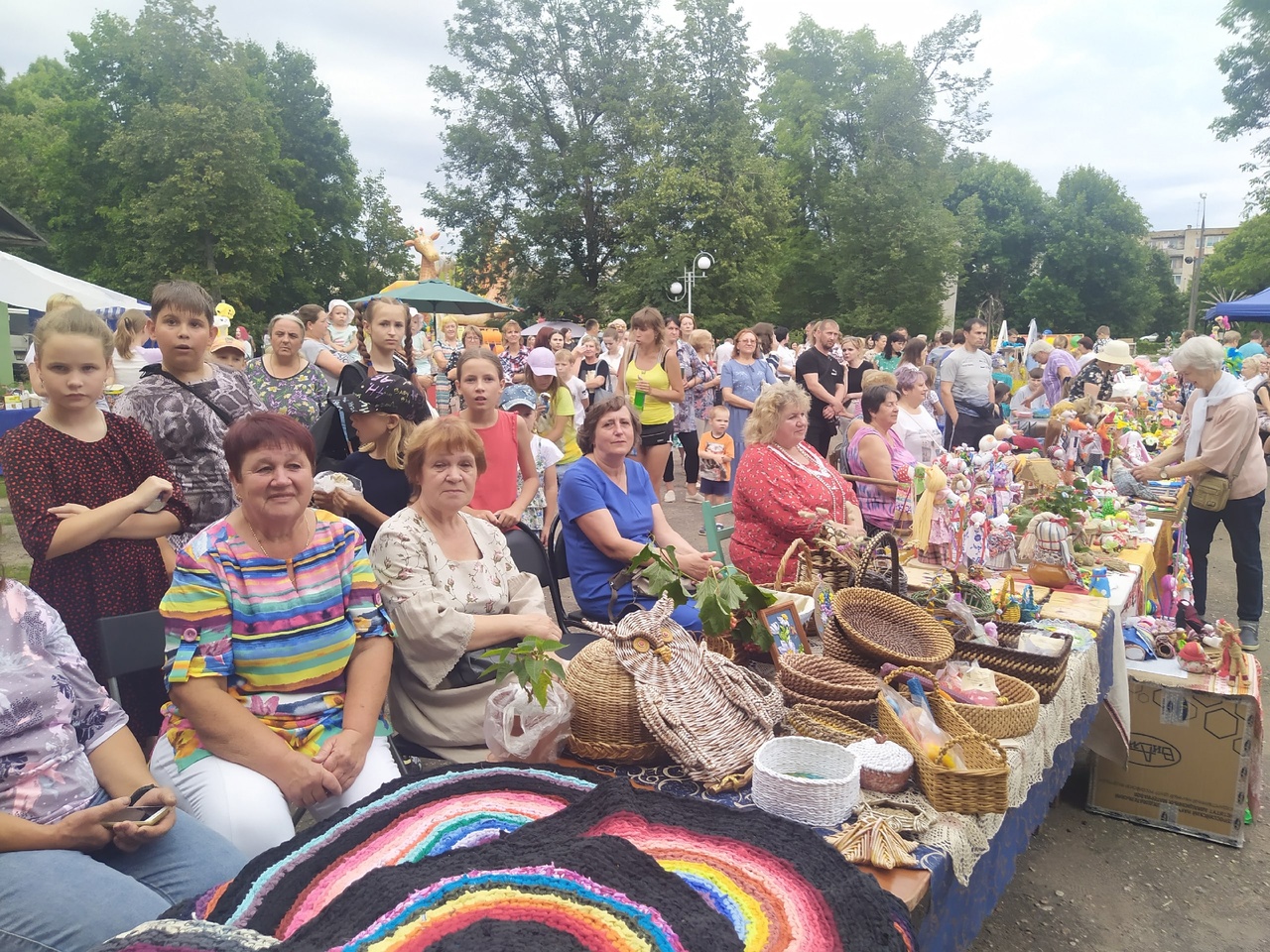 Рукодельницы